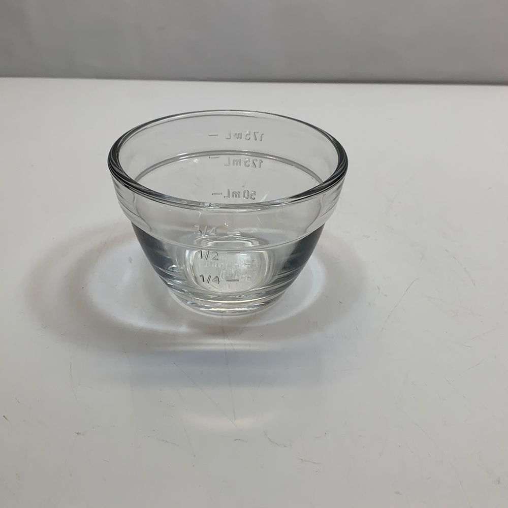Pampered Chef measuring cup prep bowl tempered glass
